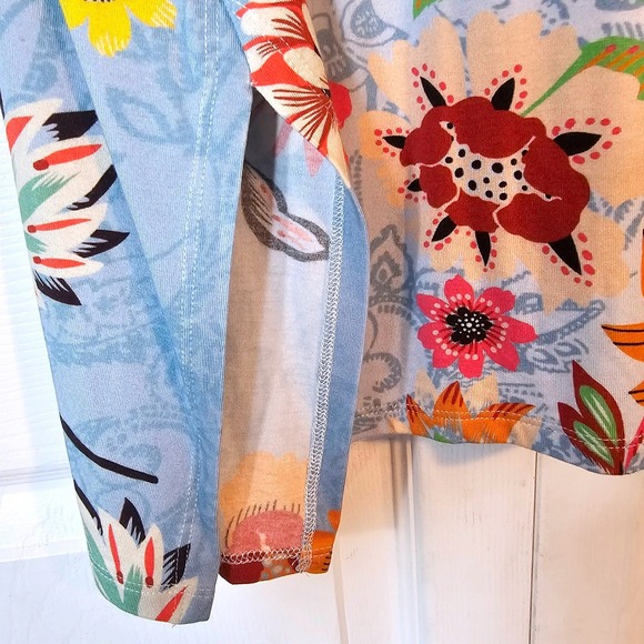 JOHNNY WAS Rainbow Floral Drape Tunic V-neck Bamboo Medium Blue Vacation Stretch - Picture 5 of 6